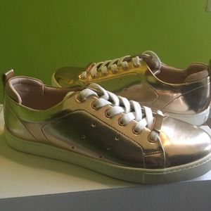 Aldo Size 7 Rose Gold Sneakers